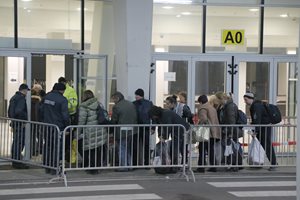 Среднощна среща в ЦИК, но онези протоколи за изборите остават