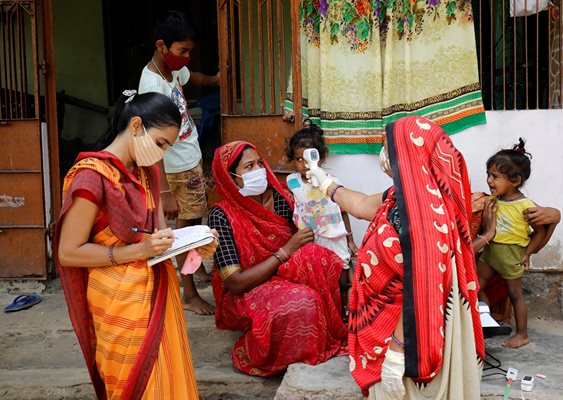 Индия с нов рекорд по брой на смъртните случаи от COVID за ден СНИМКА: РОЙТЕРС