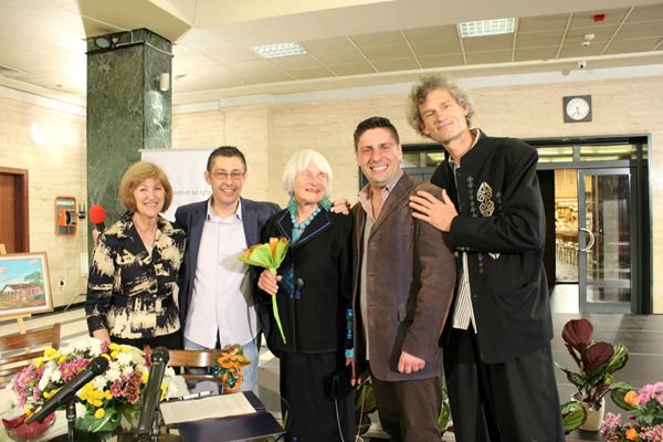 Даниел Спасов, Катрин Селие, Милен Иванов и Александър Селие - двамата певци са със съпругата и сина на Марсел Селие.
СНИМКА: ФЕЙСБУК