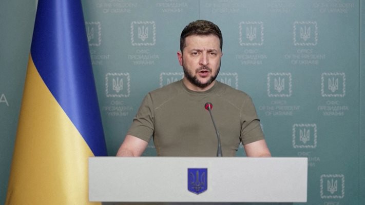 Володимир Зеленски: Ще се върнем в Лисичанск