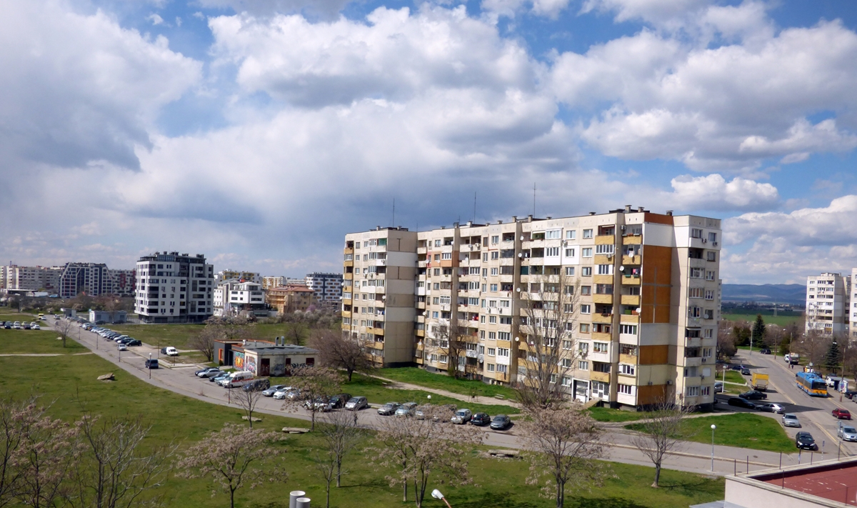 Държавата задлъжнява бързо, а домакинствата - още повече (Графика)