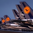 Самолети на “Луфтханза” на летището във Франкфурт 
СНИМКИ: РОЙТЕРС