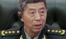 Деветима висши китайски военни бяха изключени от парламента