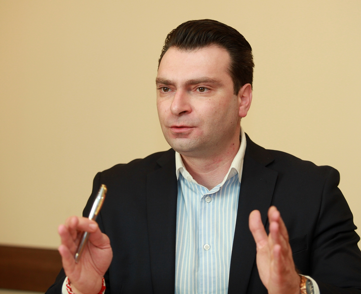 Калоян Паргов: Подкрепа за Бонев - не, но въпросът е има ли мегдан БСП да управлява в София, макар и с 9 съветници