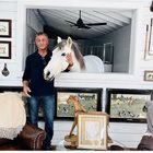 Силвестър Сталоун с кон вкъщи
Снимка: Инстаграм
