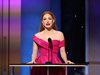 Джесика Частейн падна на сцената на наградите на Гилдията на актьорите за 2023 г. (Видео)