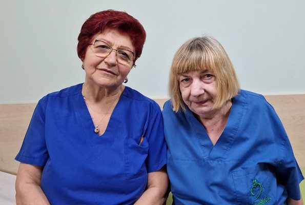 Д-р Ценка Георгиева (вляво) и д-р Василка Зарчева (вдясно) СНИМКА: "24 часа"
