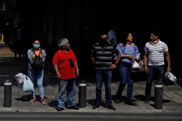 Мексико съобщи за още 3 227 случая на заразени с коронавируса СНИМКА: Ройтерс
