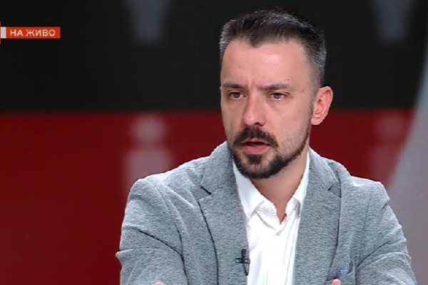 Политическият анализатор Кристиян Шкварек КАДРИ: БНТ