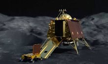 Руската ракета се разби в Луната