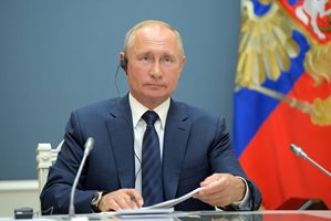 Руснаците предоставят на Путин правото да продължи да управлява до 2036 г.
