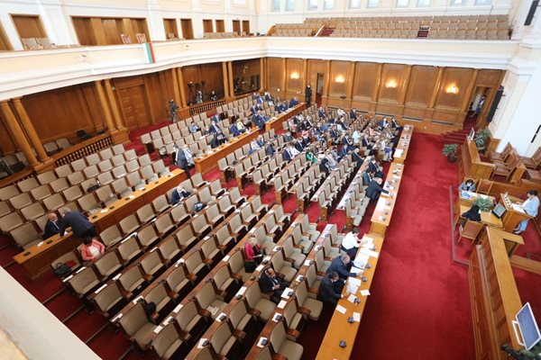 Депутатите приеха на първо и второ четене промяна в ЗРТ. СНИМКА: НИКОЛАЙ ЛИТОВ