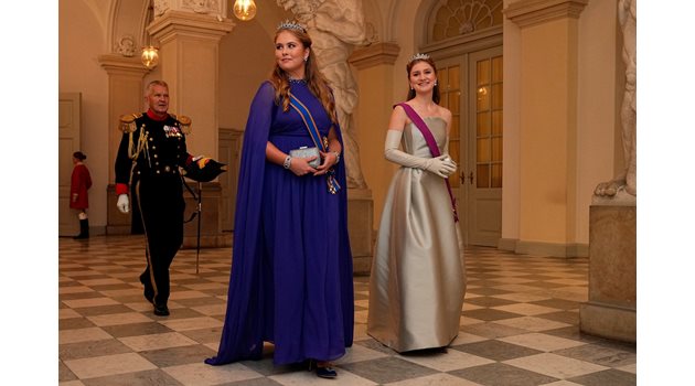 Принцеса Катарина-Амалия (вляво) и принцеса Елизабет (вдясно) бяха сред гостите на честването на рождения ден на датския принц Кристиан.