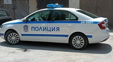 Шофьори губят контрол над колите си в Добричко, предизвикват инциденти