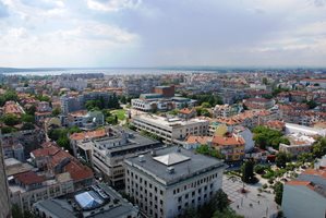 Всеки квартал в Бургас със свой цвят, нови и санирани сгради в тон със съседните