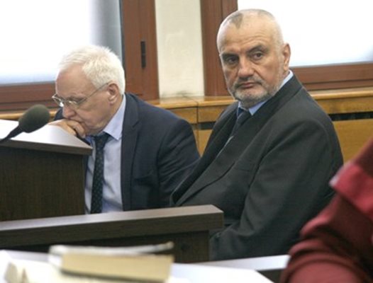 Първоначално д-р Вальов бе оневинен, но сега апелативните магистрати го осъждат