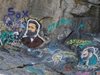 Чистят графитите с ликове на възрожденци от скалите на пловдивските тепета (снимки)