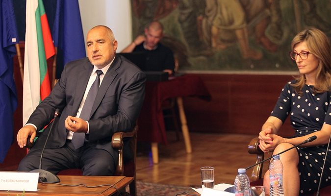 Премиерът Бойко Борисов говори пред посланиците ни на традиционната годишна среща в София.   СНИМКА:  РУМЯНА ТОНЕВА