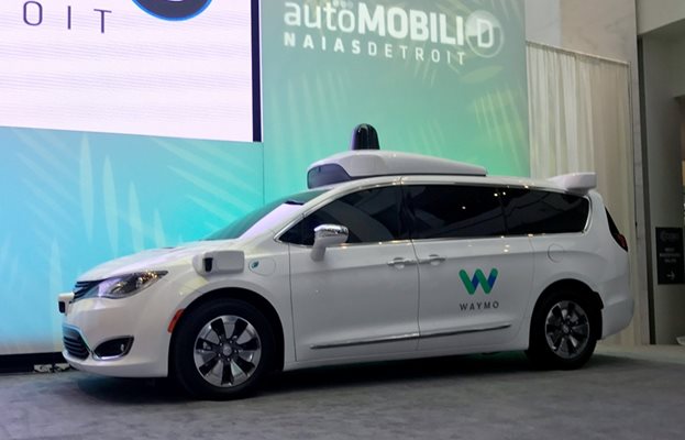 Компанията на Google - Waymo, планира да тества първите автономни Chrysler Pacifica още този месец.
