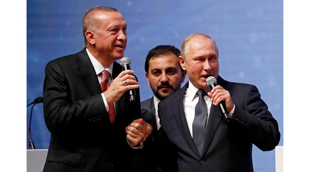 Преди дни руският президент Владимир Путин и турския му колега Реджеп Ердоган откриха официално морската част от “Турски поток”.