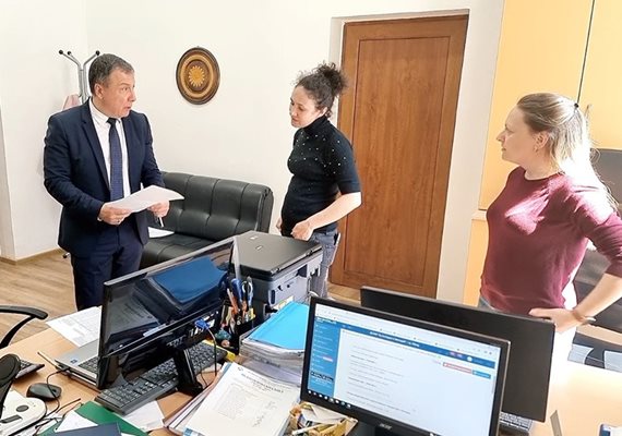 Как се готви Обзор за сезона провери на място кметът Николай Димитров