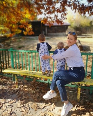 Николета Маданска с двете си деца