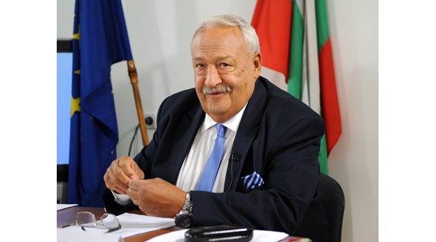 „Демократична България“ вероятно ще играят контра