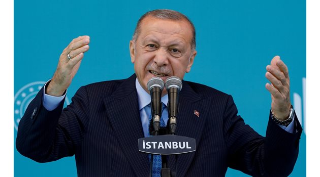 Световните финансови барони сринаха турската лира