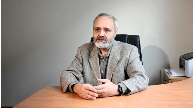 Д-р Атанас Михайлов