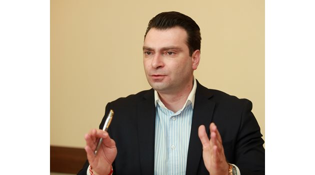 Калоян Паргов спечели София с подкрепата на Румен Овчаров, но сега се е еманципирал и се числи към вътрешната опозиция.