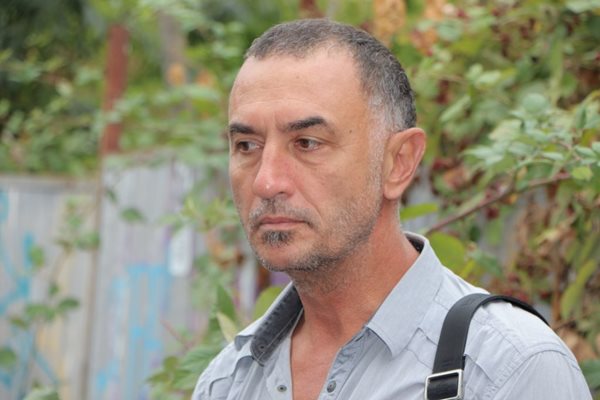 Бургаският художник и писател Митко Иванов