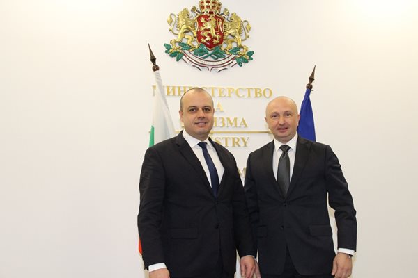 Министър Христо Проданов по време на срещата си с Желко Йович СНИМКИ: Министерство на туризма