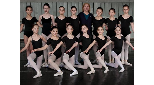 Диана Райнова има тежката задача да открива бъдещите таланти на балетната сцена.
