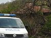 Социален работник открил труповете на загиналото семейство в Куклен
