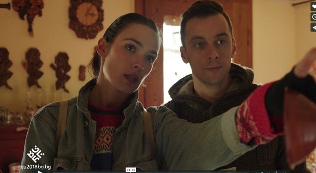 Лорина и Бойко Кръстанов в рекламния клип на България преди няколко години