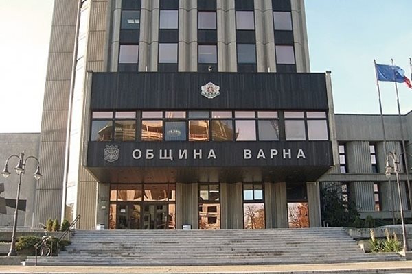 115 здравни кабинета са разкрити в училища и детски градини във Варна