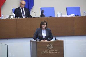 Корнелия Нинова: Кой наряза Напоителни системи и създаде ВиК холдинг