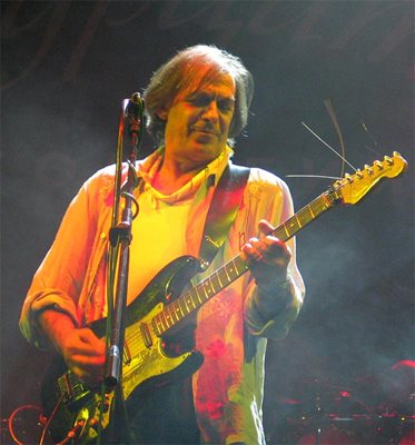 Пеци на концерта на "Щурците" в НДК през 2004 година.