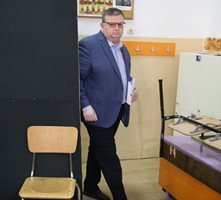 Сотир Цацаров ще представи концепцията си пред депутатите във вторник.
