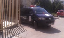 Полицията в Благоевград почерня от качулки, вътрешна сигурност проверява дознателка