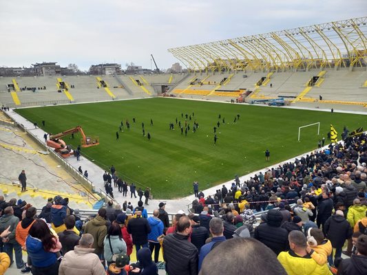 Новият стадион на "Ботев" Пд.