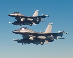 България дава възможност на САЩ да оптимизират договора за F-16