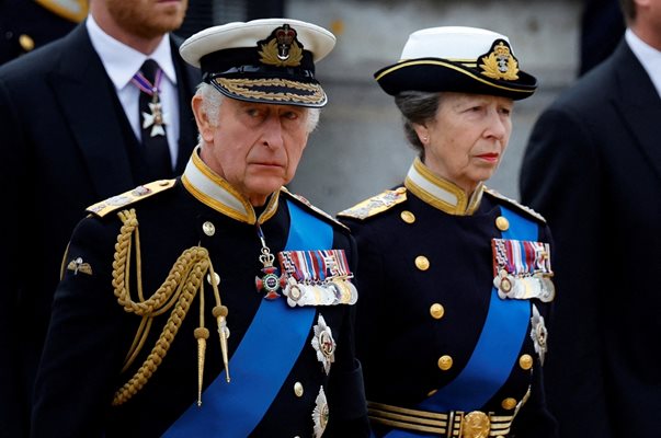 Лондон работи по таен план за бъдещото погребение на новия крал Чарлз III