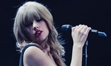 Тейлър Суифт оглавява за осма поредна седмица класацията за албуми на „Билборд“