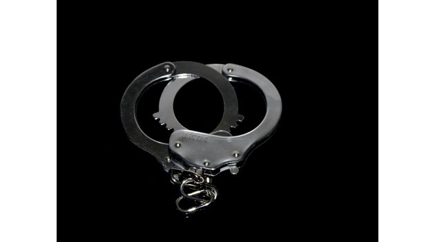 Оставиха в ареста 34-годишен мъж, обвинен в убийство със сабя СНИМКА: Pixabay