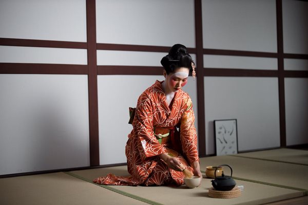 Чашите за чай в Япония се побират в дланта на всеки средностатистически възрастен човек.
СНИМКИ: ПИКСАБЕЙ