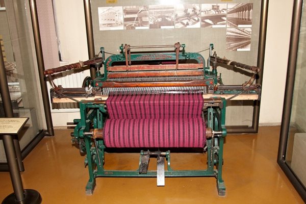 Музей на текстилната индустрия в Сливен