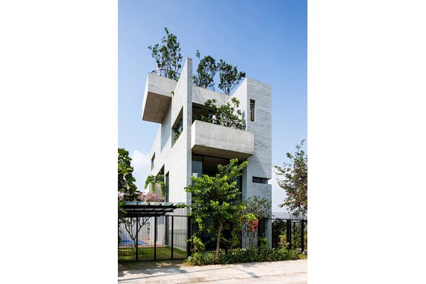 Тази къща във Виетнам бе избрана за най-добрия дом в света Снимки facebook Vo Trong Nghia Architects и dezeen.com