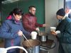 Немският консул в Пловдив нахрани бедни