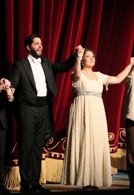 Въпреки напредналата бременност Соня Йончева пя в “Тоска” на Берлинската опера в началото на май.